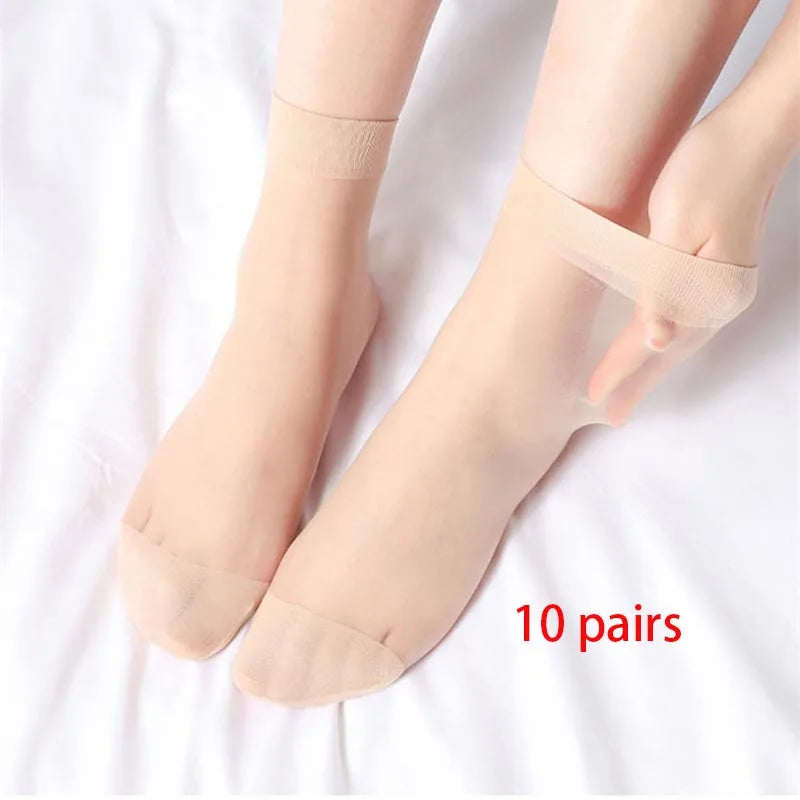 Pack de 10 pares de calcetines tipo seda para mujer – finos, frescos y elegantes